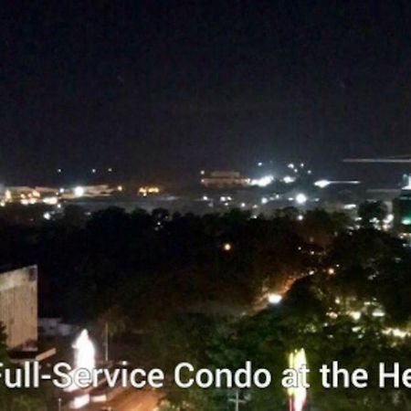 Cozy And Full Service Condo At The Heart Of Bacolod Ngoại thất bức ảnh