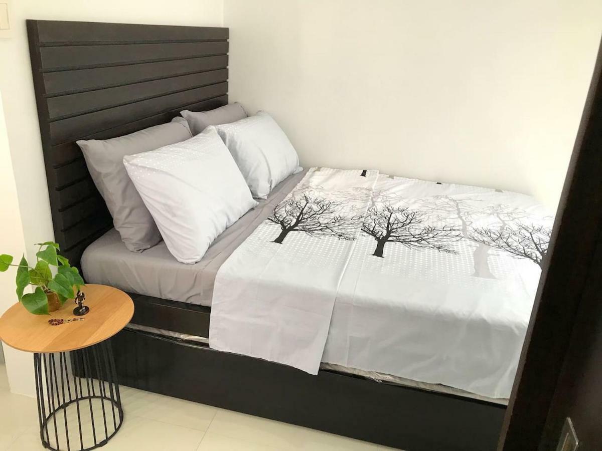 Cozy And Full Service Condo At The Heart Of Bacolod Ngoại thất bức ảnh